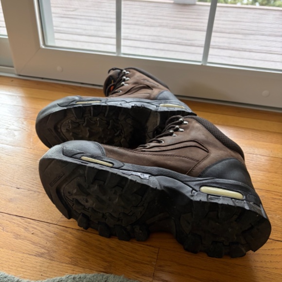 Men’s Thorogood Durable Work Boot. Good Condition.